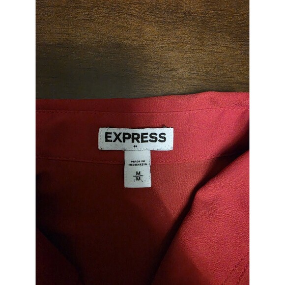 Express Women's Shirt Portofino Button Up Red V-Neck Roll Tab Blouse Top M - Picture 2 of 7